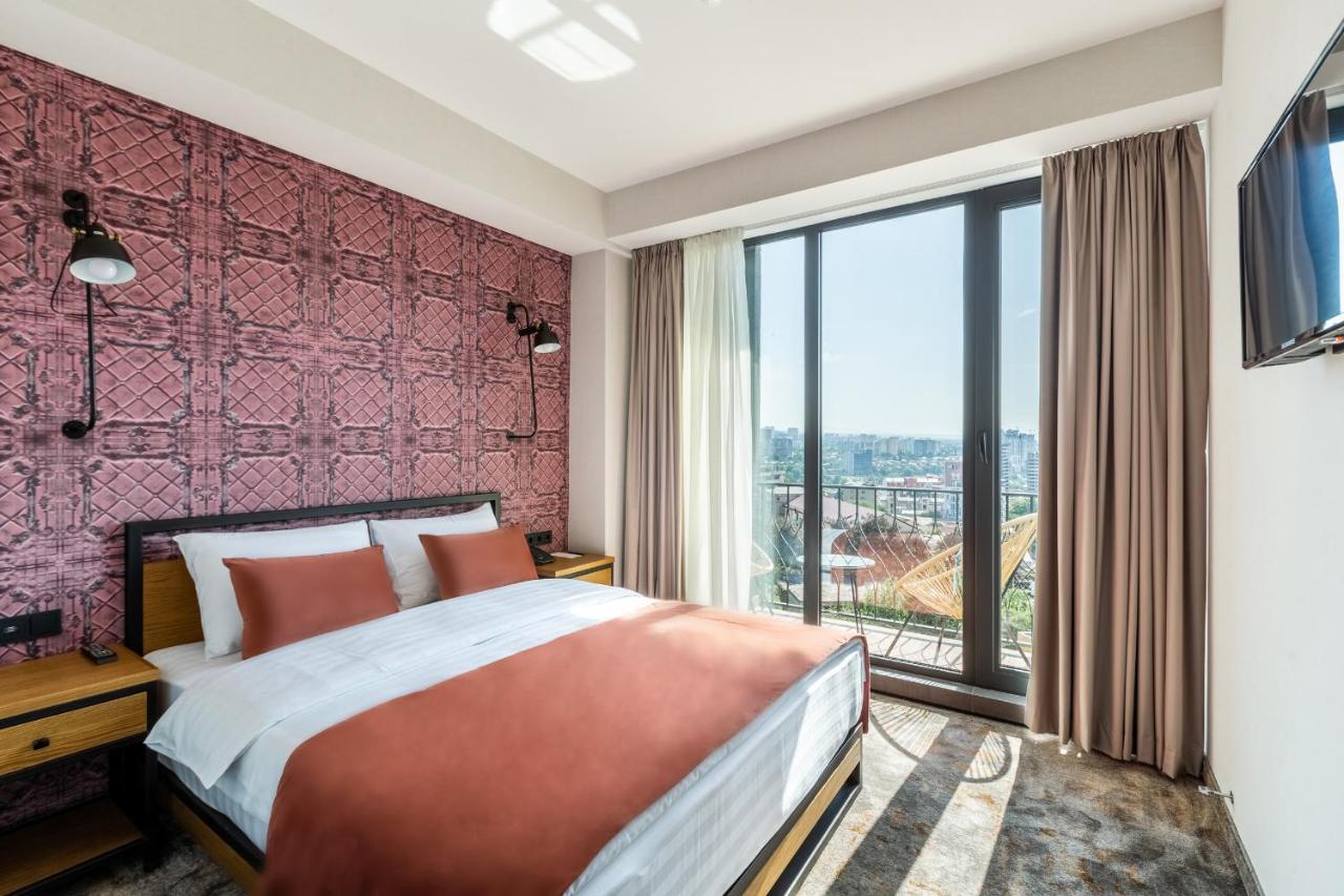 Biography Design Tbilisi Hotel Exterior photo