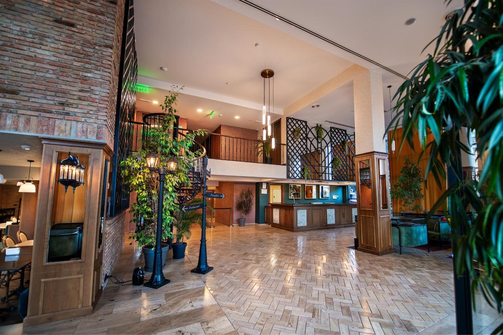 Biography Design Tbilisi Hotel Exterior photo