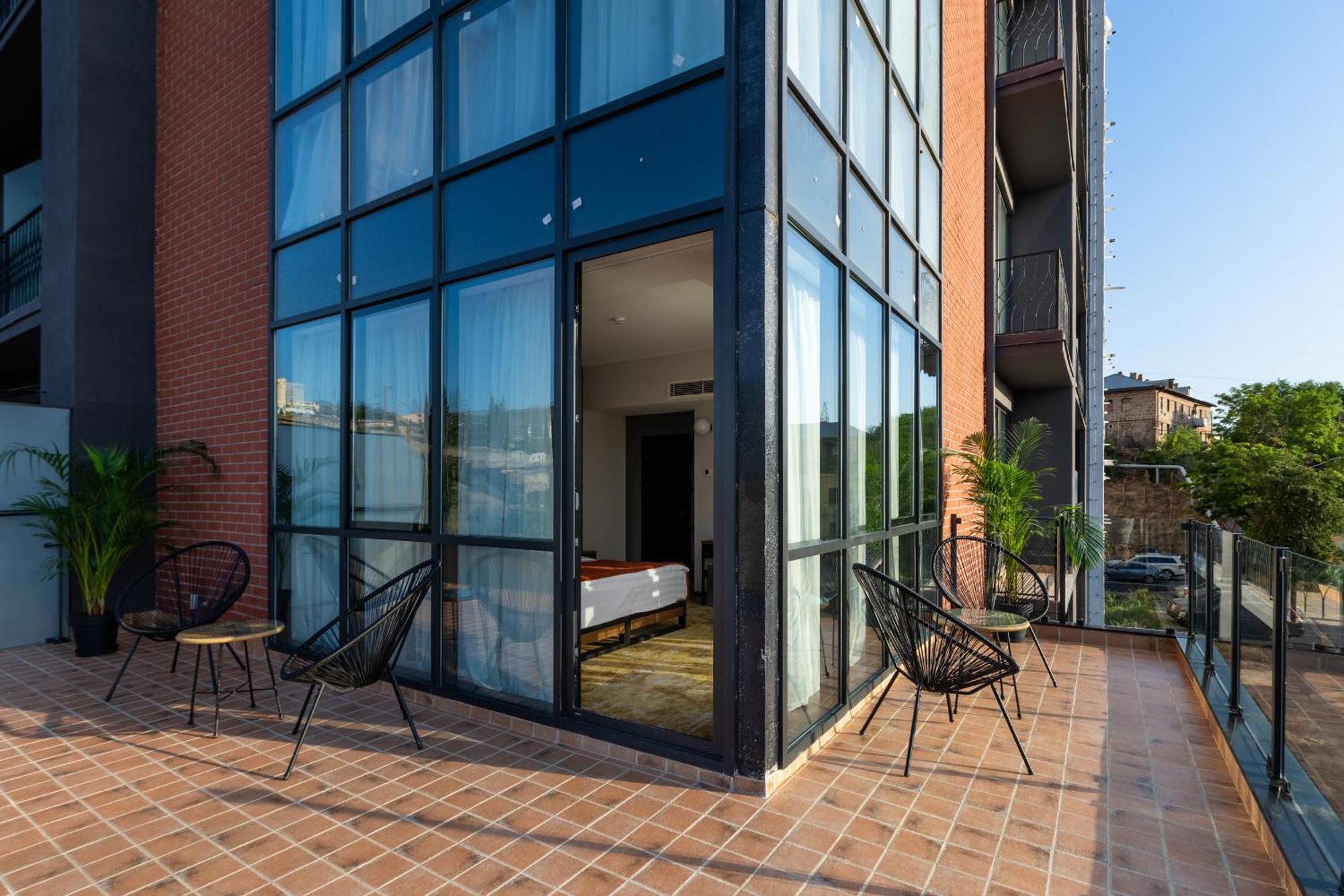 Biography Design Tbilisi Hotel Exterior photo